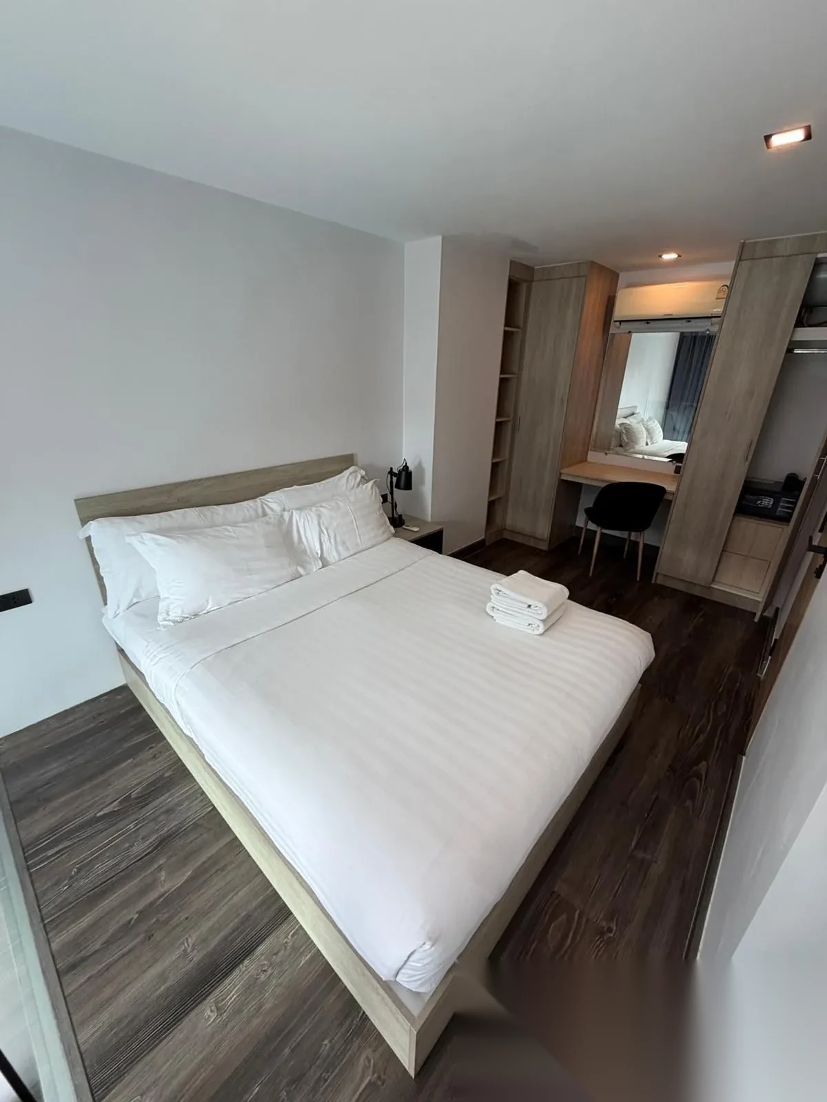 Пентхаус 1BR в ЖК Utopia Loft · Раваи · Вид на бассейн — фото 9