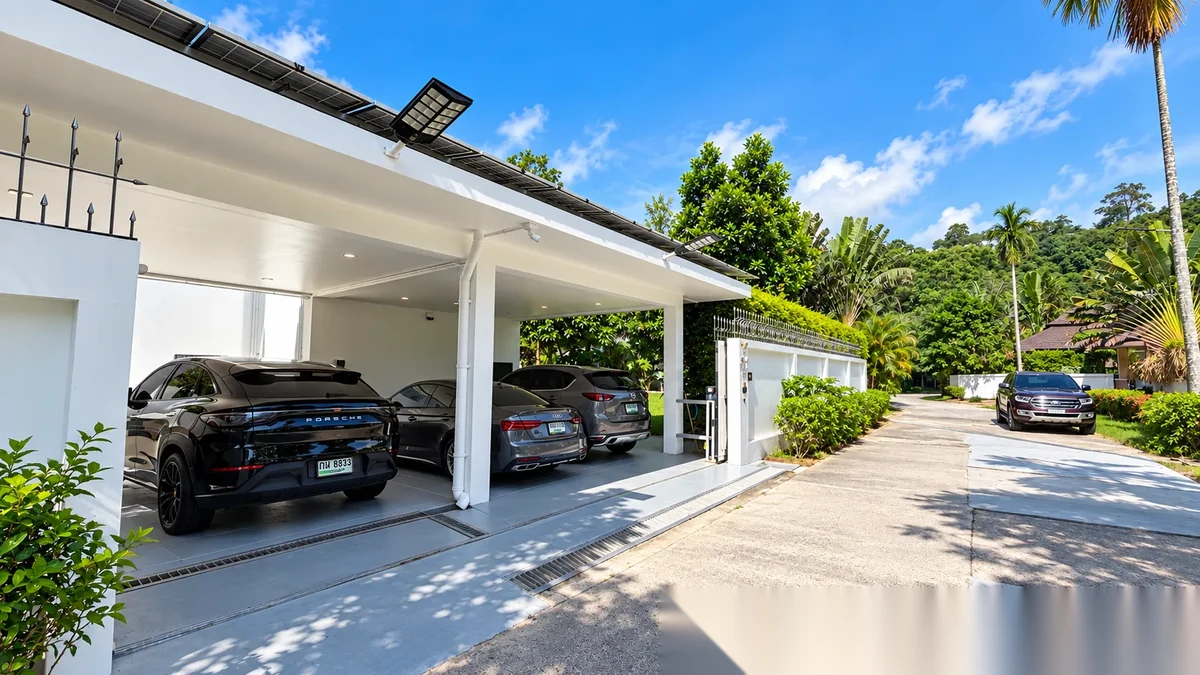 3 Bedroom Villa for sale · Pool View — photo 2
