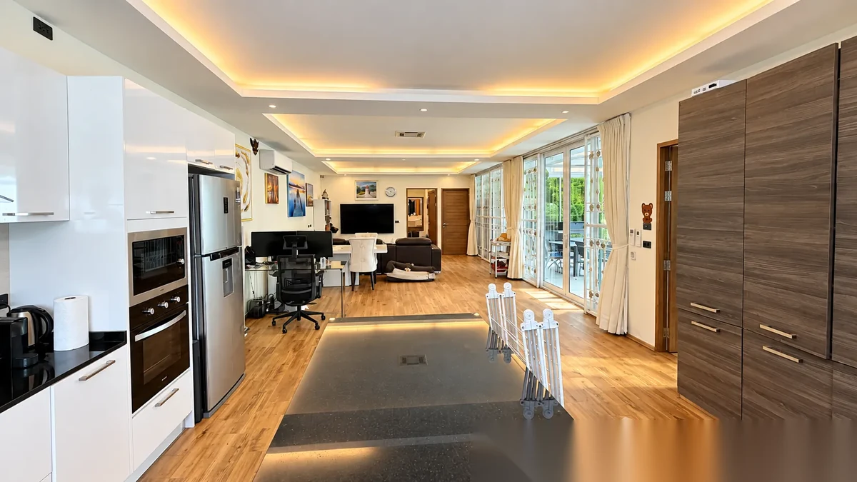 3 Bedroom Villa for sale · Pool View — photo 6
