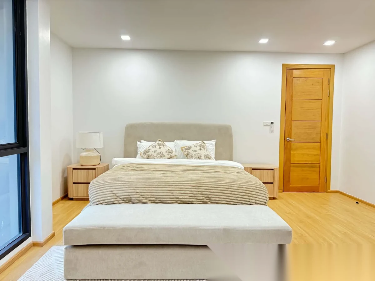 Вилла 5BR в комплексе Phuket City Home · Пхукет-таун · Вид на бассейн — фото 14