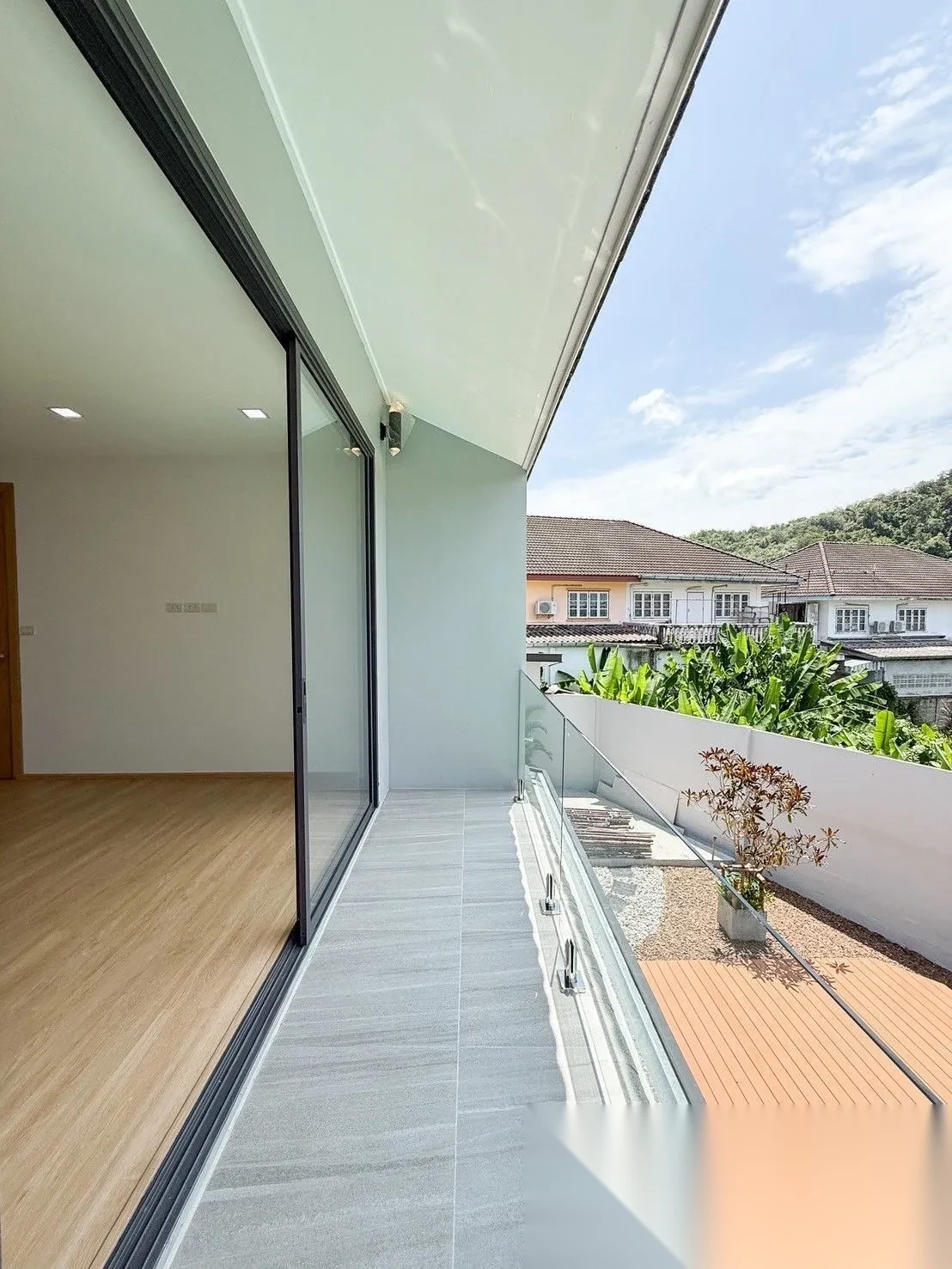 Вилла 5BR в комплексе Phuket City Home · Пхукет-таун · Вид на бассейн — фото 23