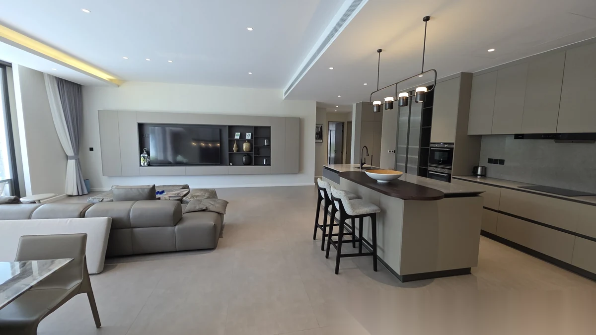 3 Bedroom Villa for rent at Clover Residence complex · Si Sunthon · Pool View — photo 5