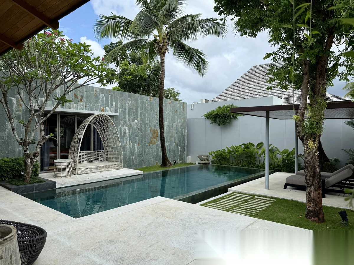2 Bedroom Villa for rent at Anchan Hills complex · Si Sunthon · Pool View — photo 2