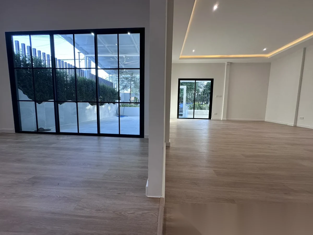 3 Bedroom House for sale at Sri Suchart Grand View 2 complex · Ko Kaeo · Garden View — photo 5