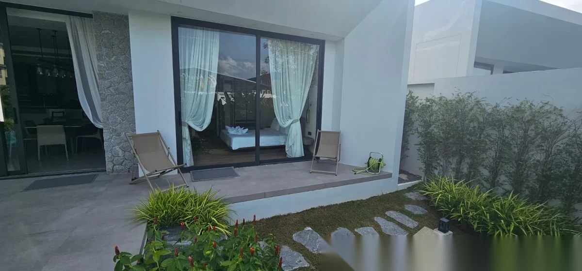 4 Bedroom Villa for rent at Clover Residence complex · Si Sunthon · Pool View — photo 4