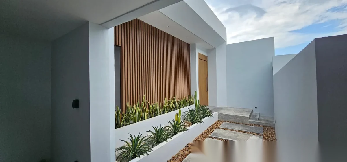 4 Bedroom Villa for rent at Clover Residence complex · Si Sunthon · Pool View — photo 10