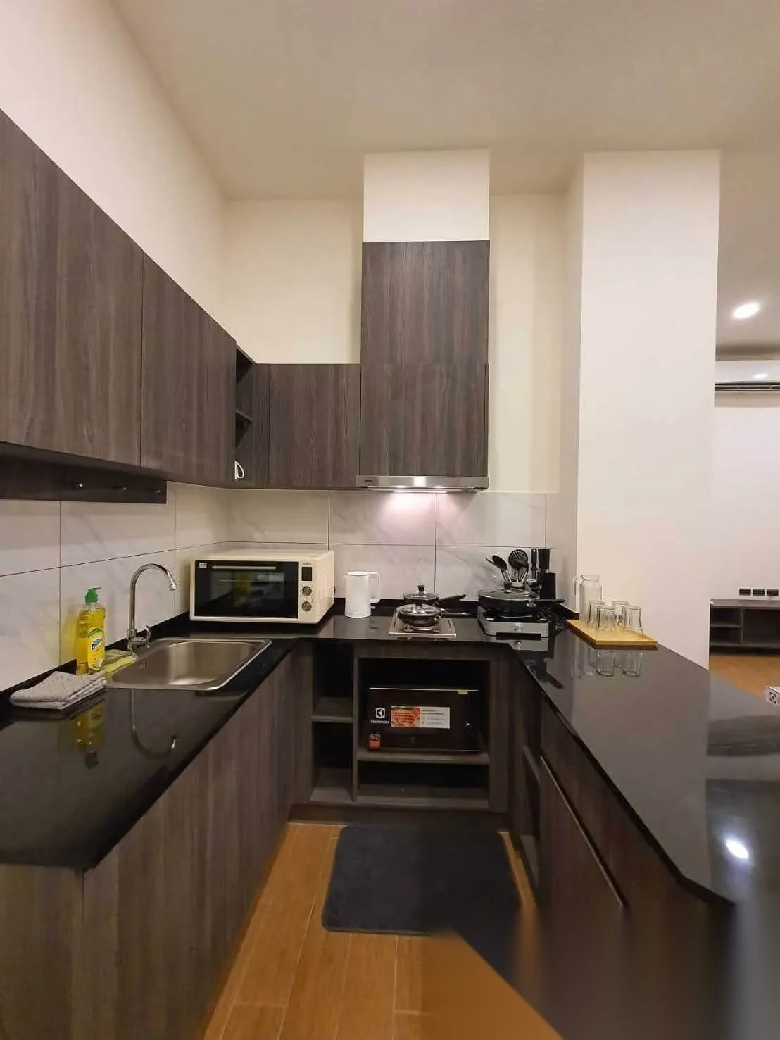 Апартаменты 2BR в ЖК The Space Condominium · Вичит · Вид на бассейн — фото 5