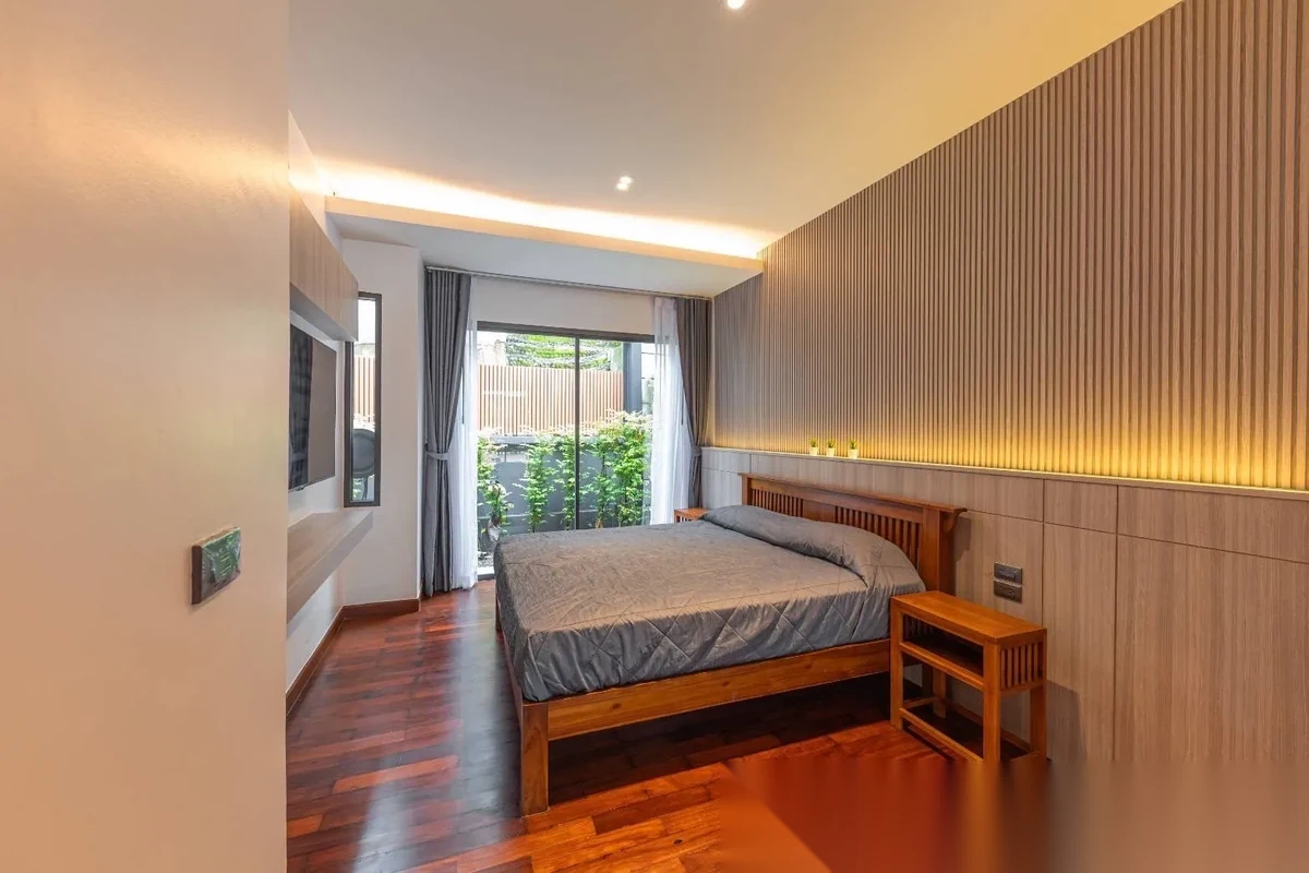 4 Bedroom Villa for sale · Pool Access — photo 5