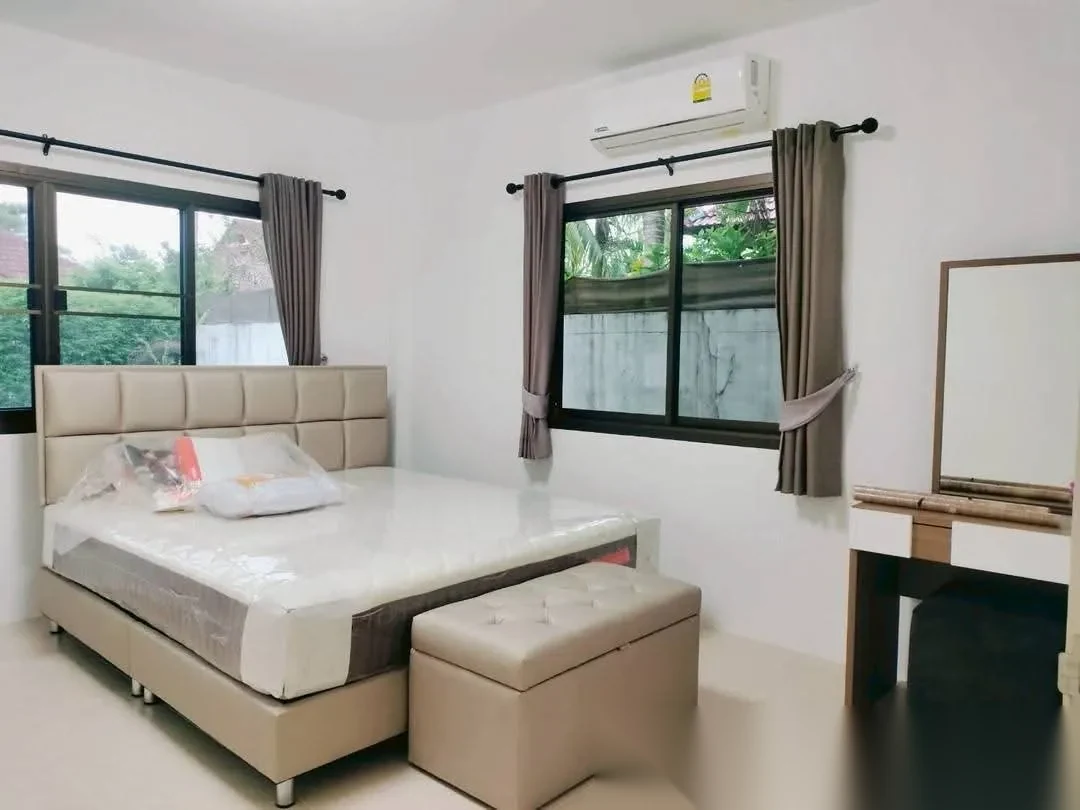 3 Bedroom House for rent at Wong Chalerm Garden Vill Village complex · Thep Krasattri · Garden View — photo 4