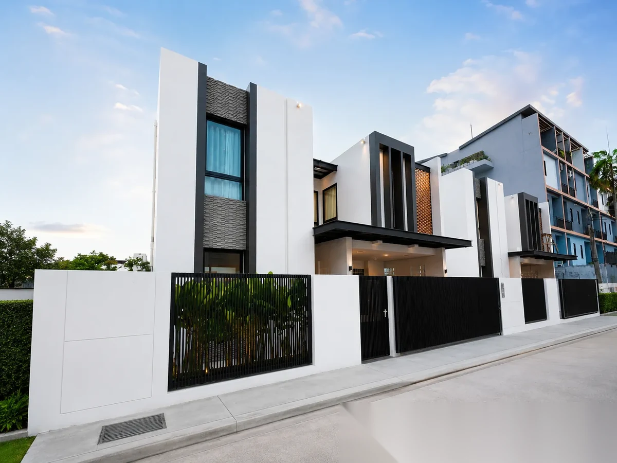 Вилла 3BR · Чалонг · Вид на бассейн — фото 3