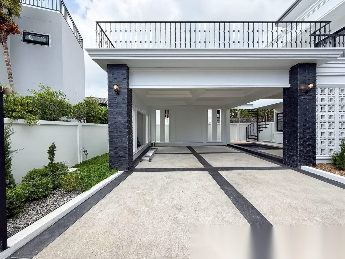 4 Bedroom Villa for sale · Pool View — photo 3