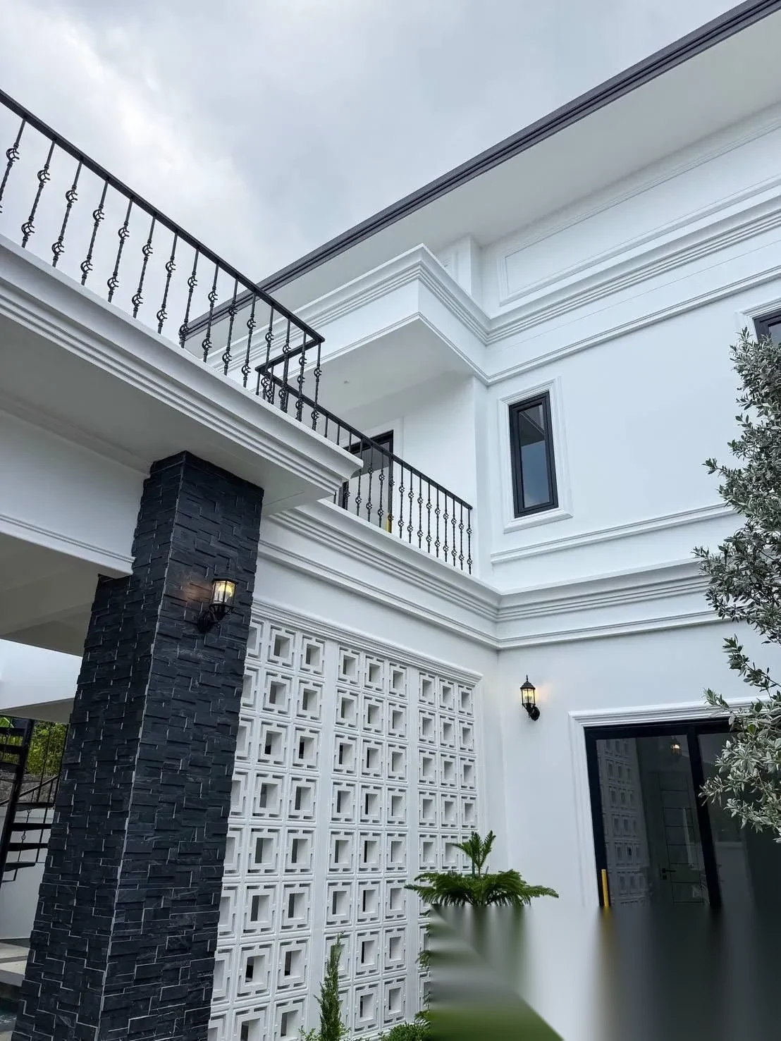 4 Bedroom Villa for sale · Pool View — photo 4