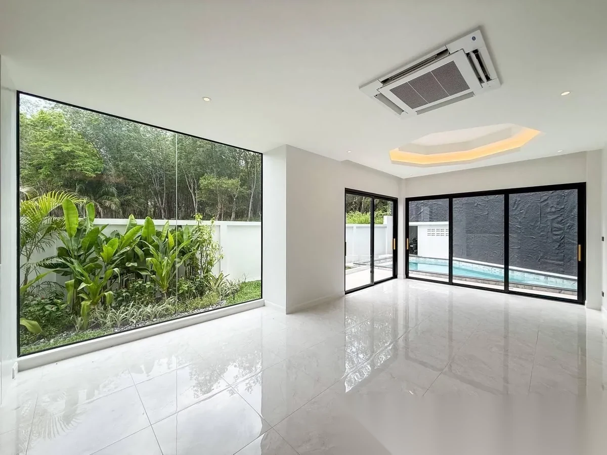 4 Bedroom Villa for sale · Pool View — photo 19