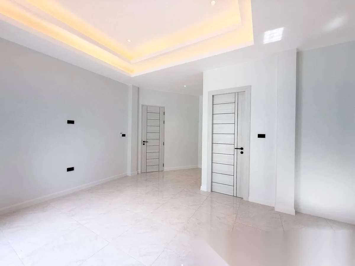 4 Bedroom Villa for sale · Pool View — photo 28