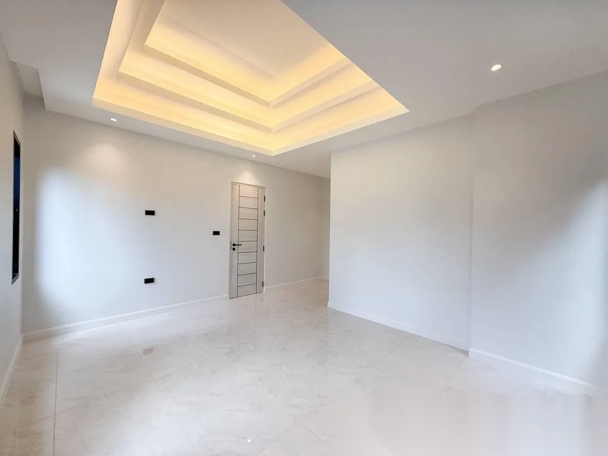4 Bedroom Villa for sale · Pool View — photo 34