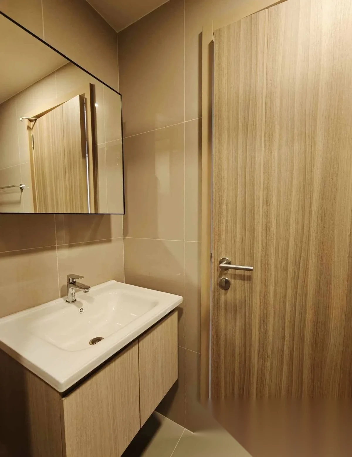 Апартаменты 1BR в ЖК The Base Rise · Вичит · Вид на бассейн — фото 5