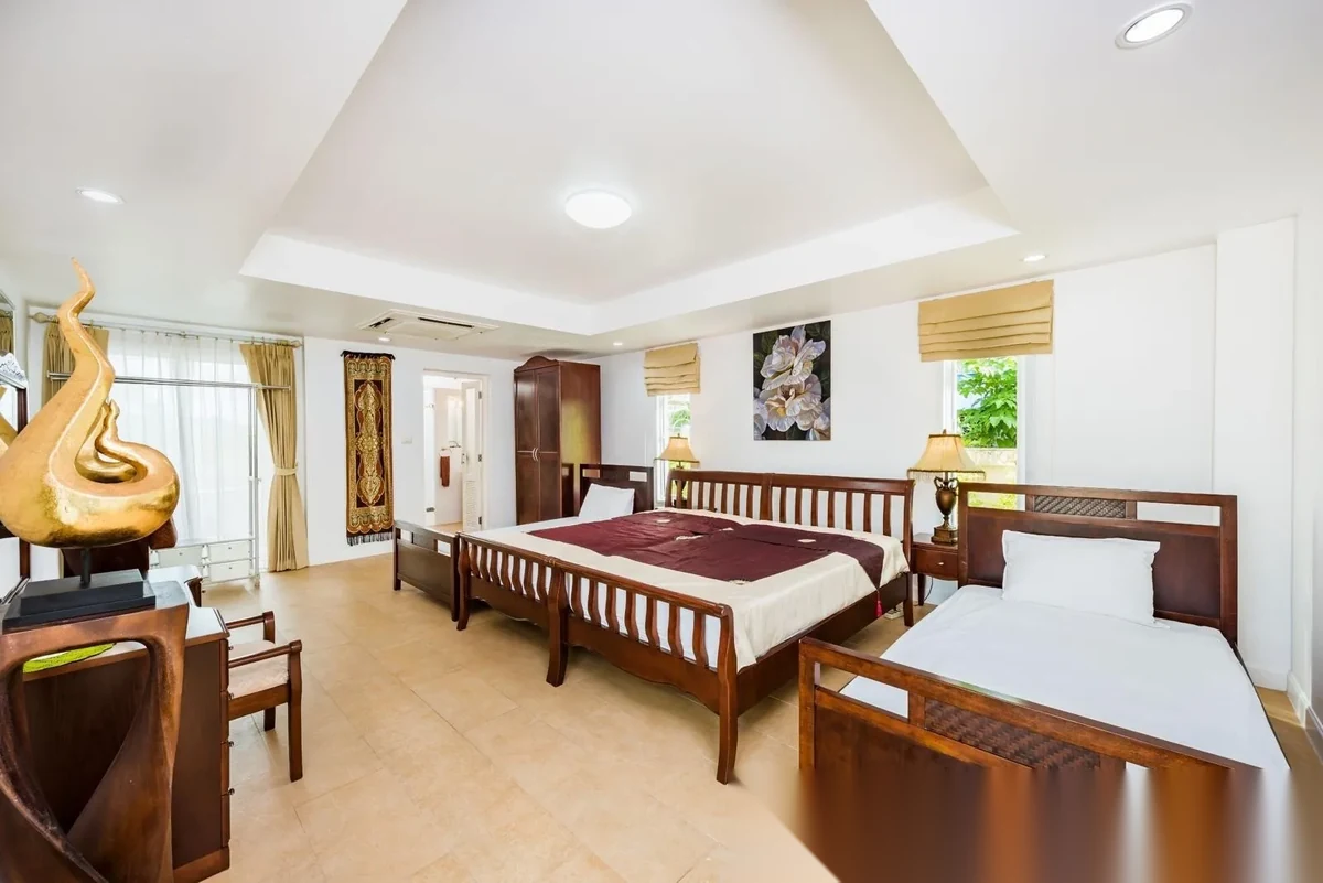Вилла 3BR · Вид на бассейн — фото 6