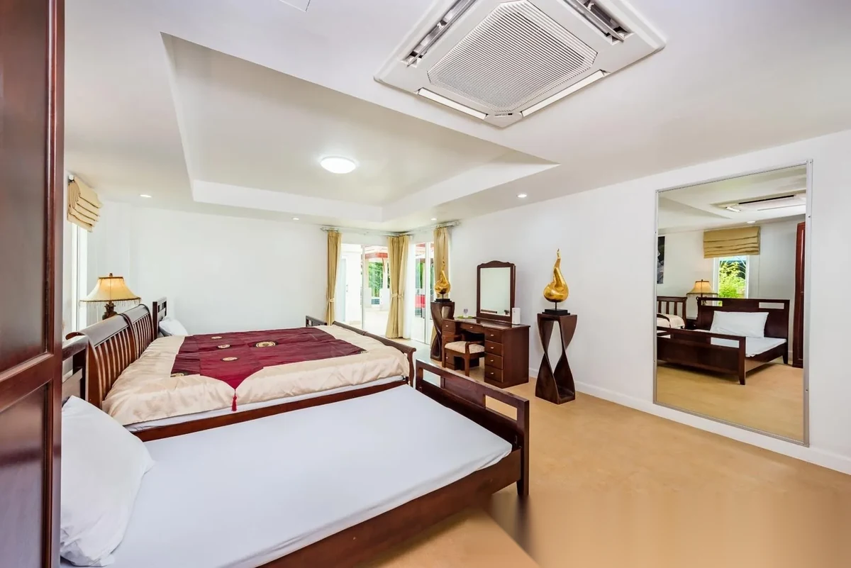 Вилла 3BR · Вид на бассейн — фото 19