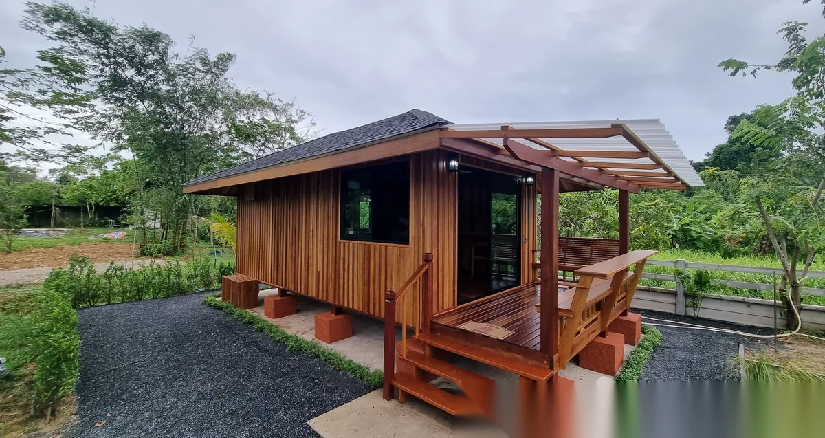 Дом 1BR в комплексе Bann Mooddokkaw Modern Tropical Timber Cabin by the Water · Саку