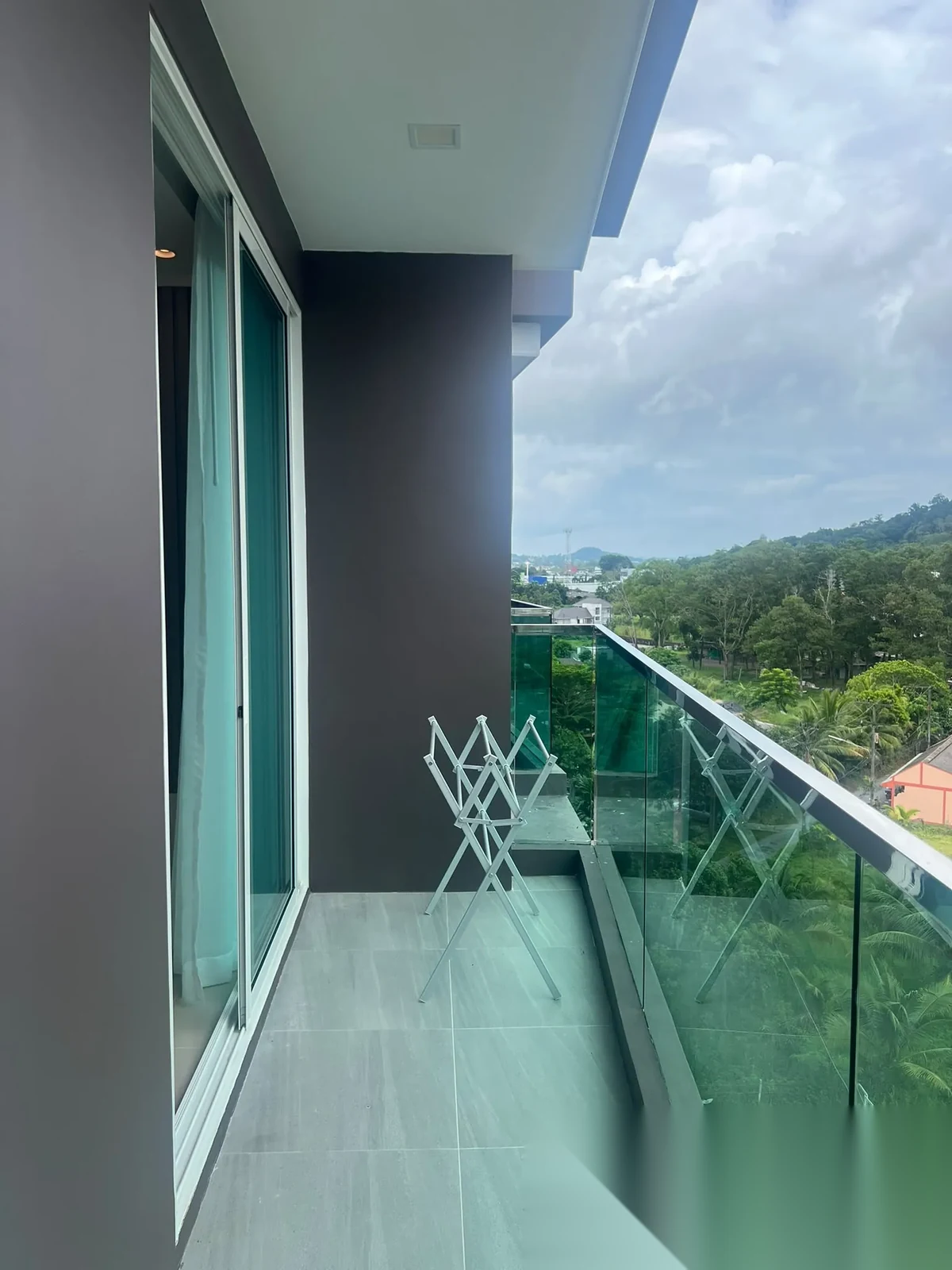 Апартаменты 1BR в ЖК The City Phuket · Кату · Выход к бассейну — фото 15