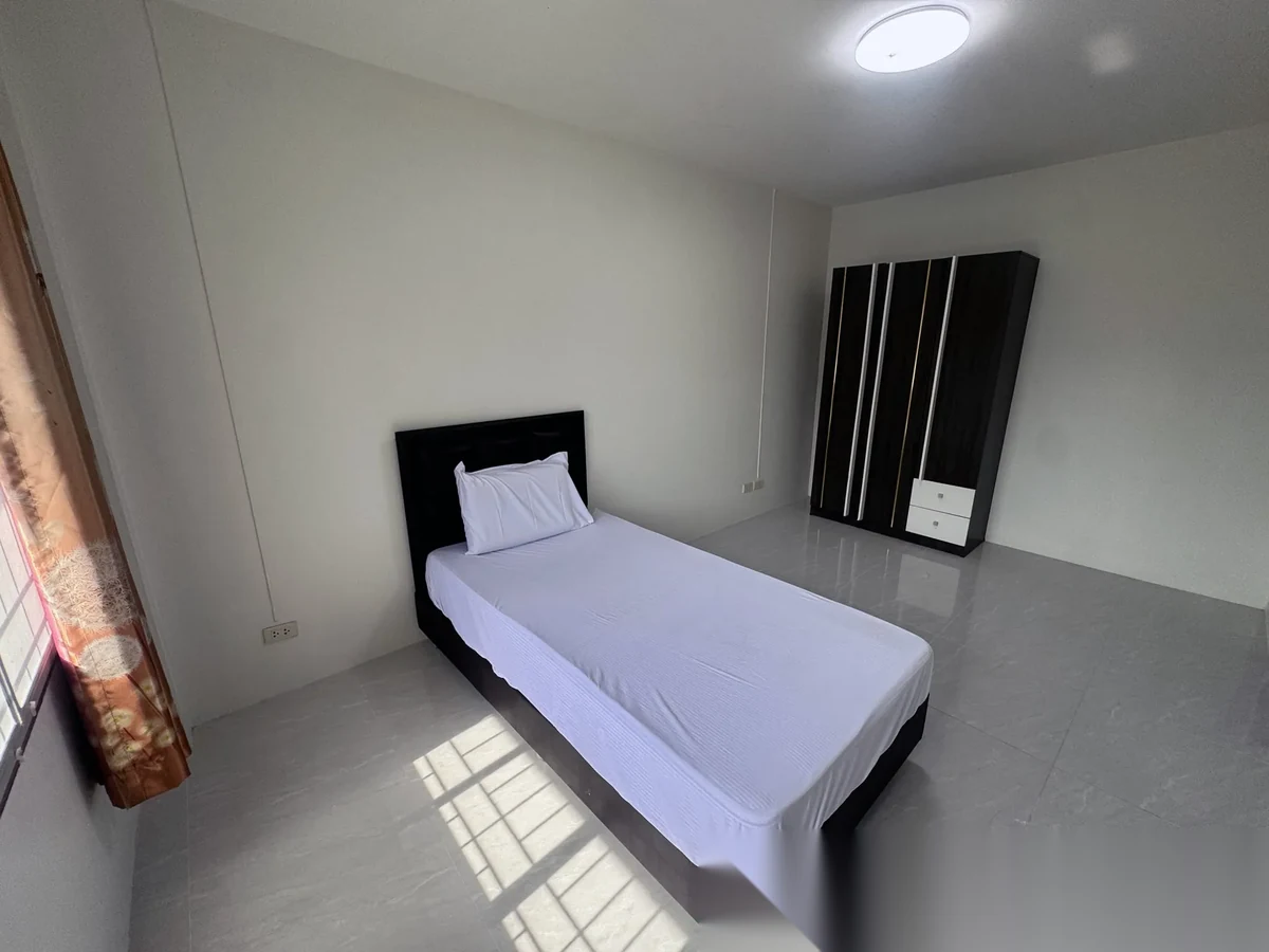 4 Bedroom Townhouse for rent at Spacious 4 Bedroom Double-Storey Townhouse Near ISP School complex · Rawai — photo 11