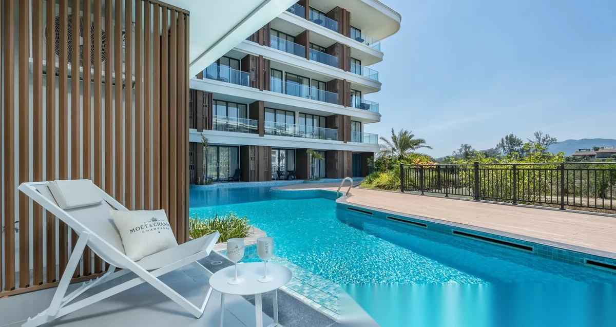 Studio Apartment for sale at Kora Beach Resort Phuket complex · Choeng Thale · Pool View