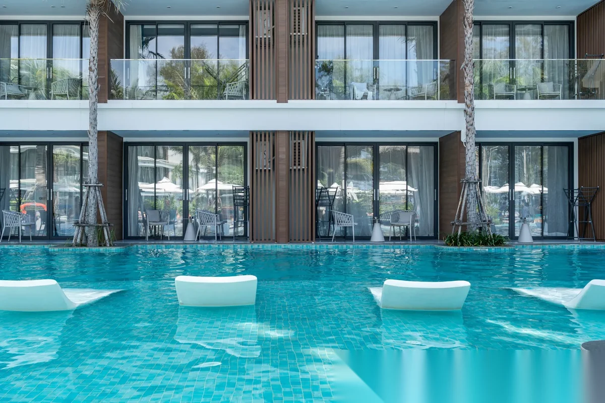 Studio Apartment for sale at Kora Beach Resort Phuket complex · Choeng Thale · Pool View — photo 20