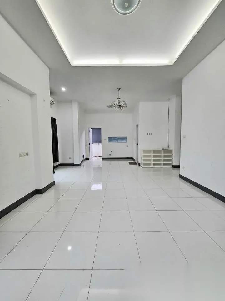 2 Bedroom House for rent at Baan Suan Neramit 5 complex · Si Sunthon — photo 6