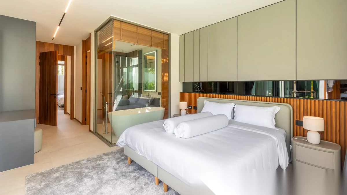 Вилла 3BR в комплексе Zenithy Luxe · Си Сунтон · Вид на бассейн — фото 3