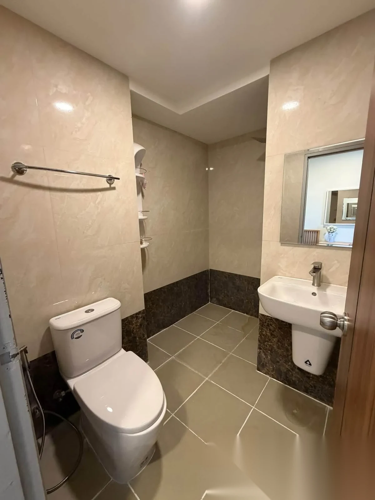 Апартаменты 1BR в ЖК 777 Beach Condo · Май Као · Вид на бассейн — фото 6