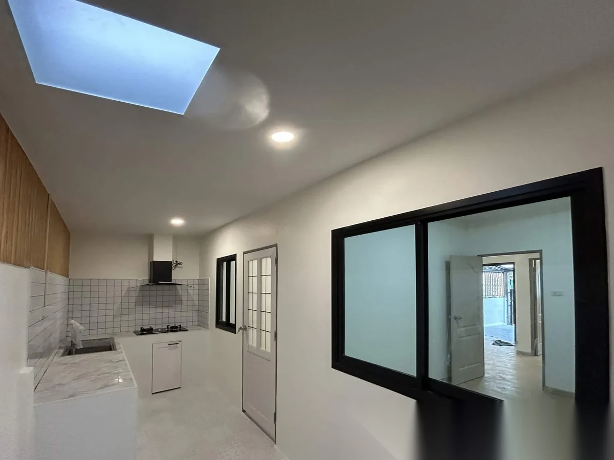 2 Bedroom Townhouse for sale — photo 8