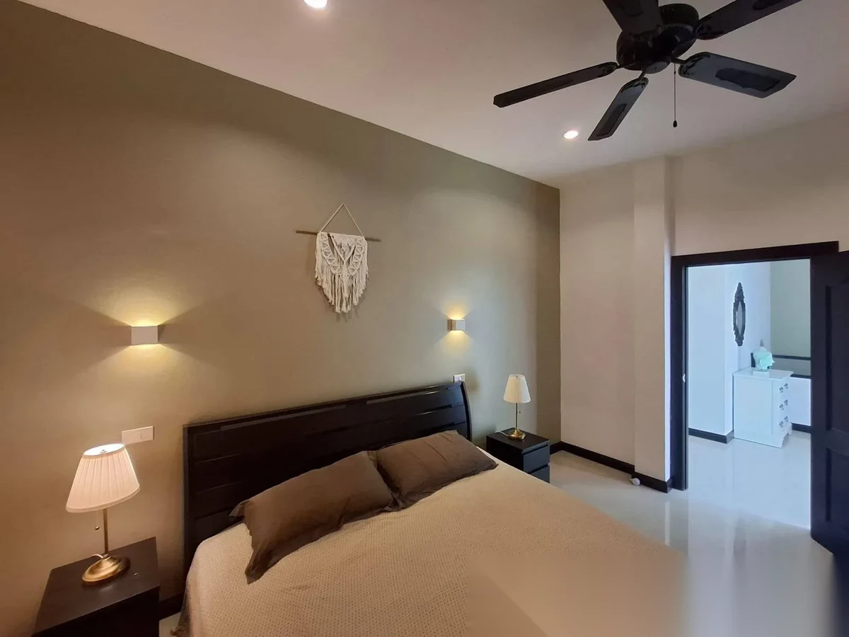 Вилла 3BR в комплексе Saiyuan Med Village · Раваи · Вид на бассейн — фото 8