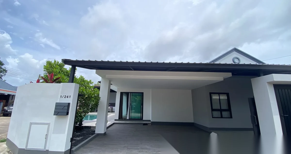 Дом 3BR в комплексе Phanason Park Ville 3 (Baan Lipon) · Си Сунтон