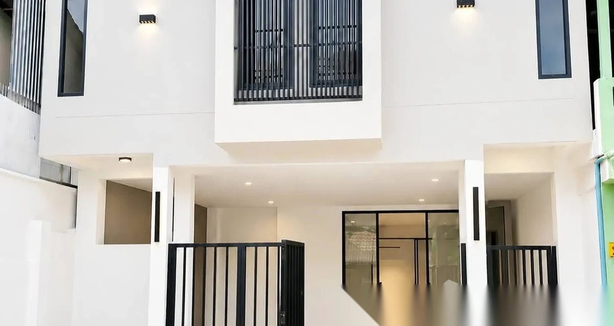 3 Bedroom Townhouse for sale