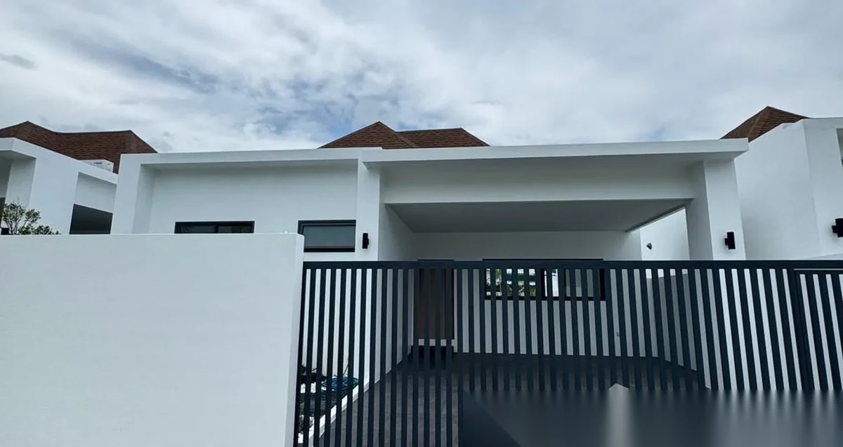 3 Bedroom Villa for sale at The Elegance by Phirunda complex · Chalong · Pool View