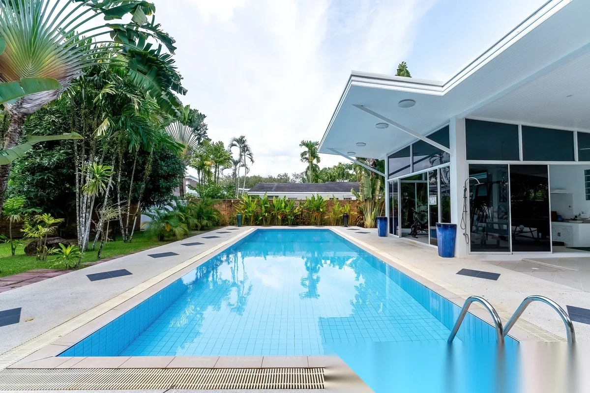 18 Bedroom Villa for sale at Delta Villas complex · Pa Khlok · Pool View — photo 5