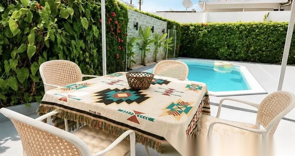 3 Bedroom Villa for rent · Si Sunthon · Pool View