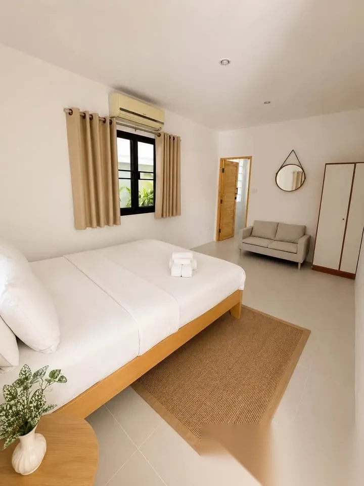 3 Bedroom Villa for rent · Si Sunthon · Pool View — photo 10