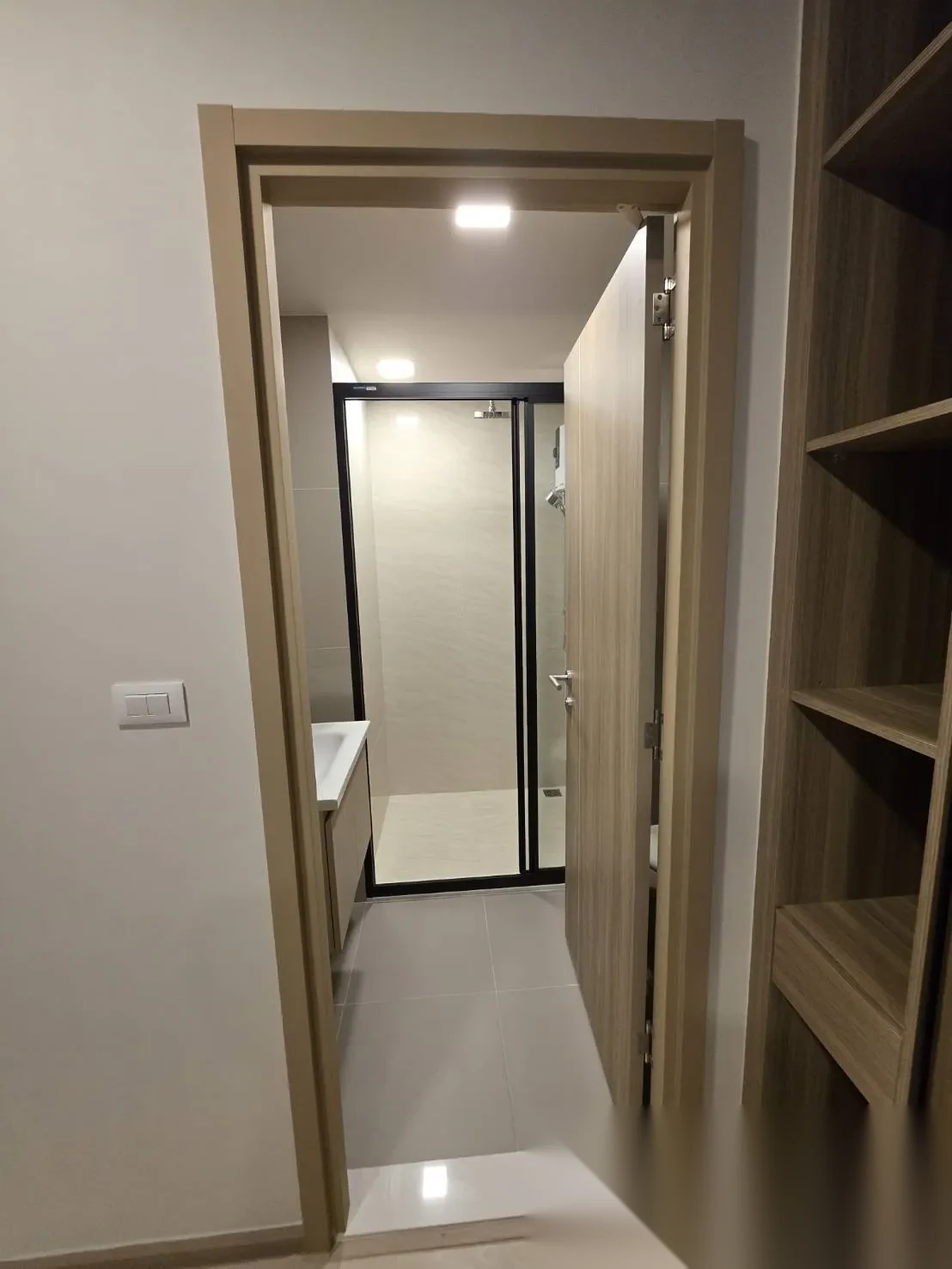 Studio Apartment for rent at The Base Rise complex · Wichit — photo 7