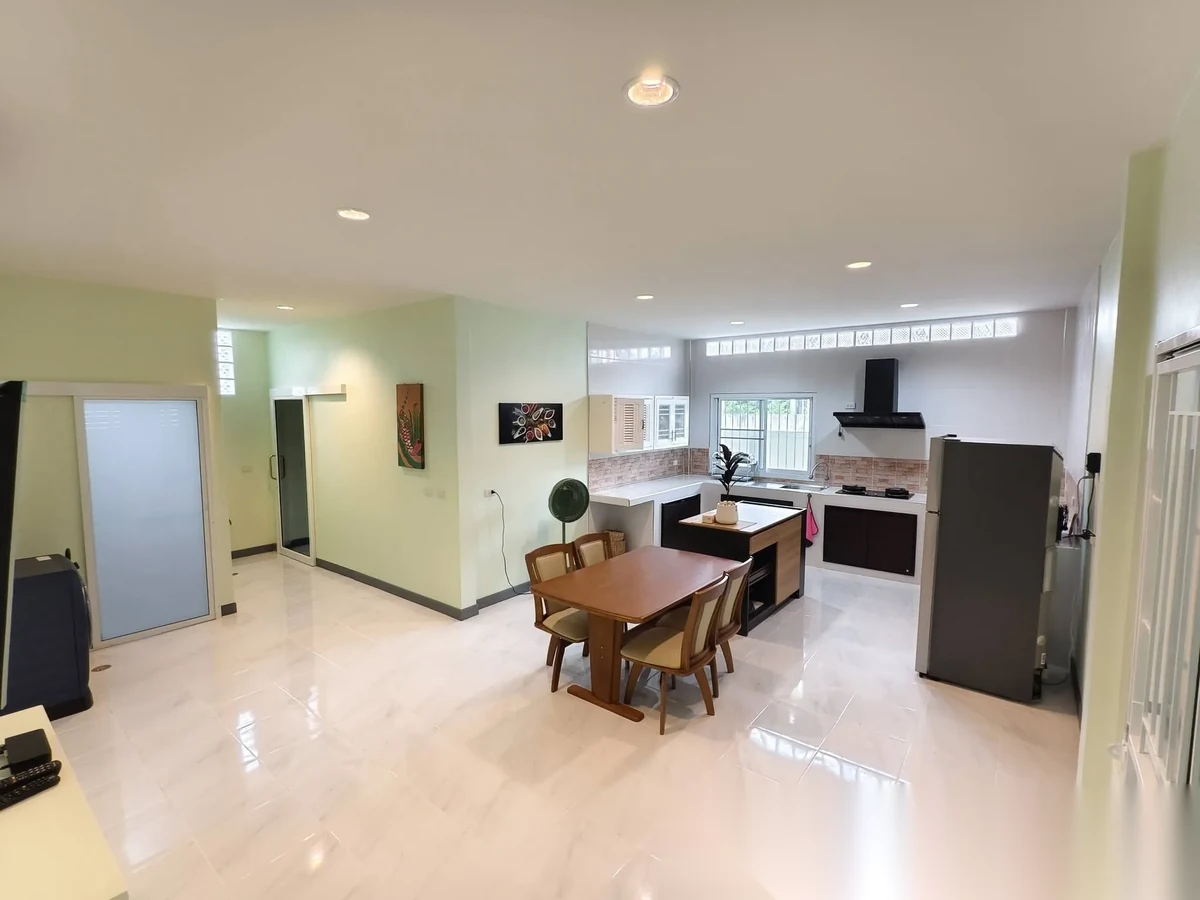3 Bedroom House for rent · Si Sunthon — photo 6