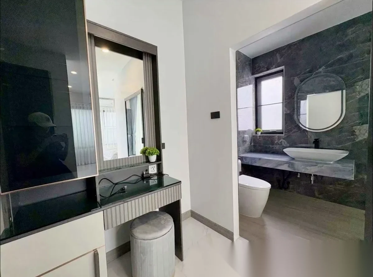 4 Bedroom Villa for rent · Chalong · Pool Access — photo 11