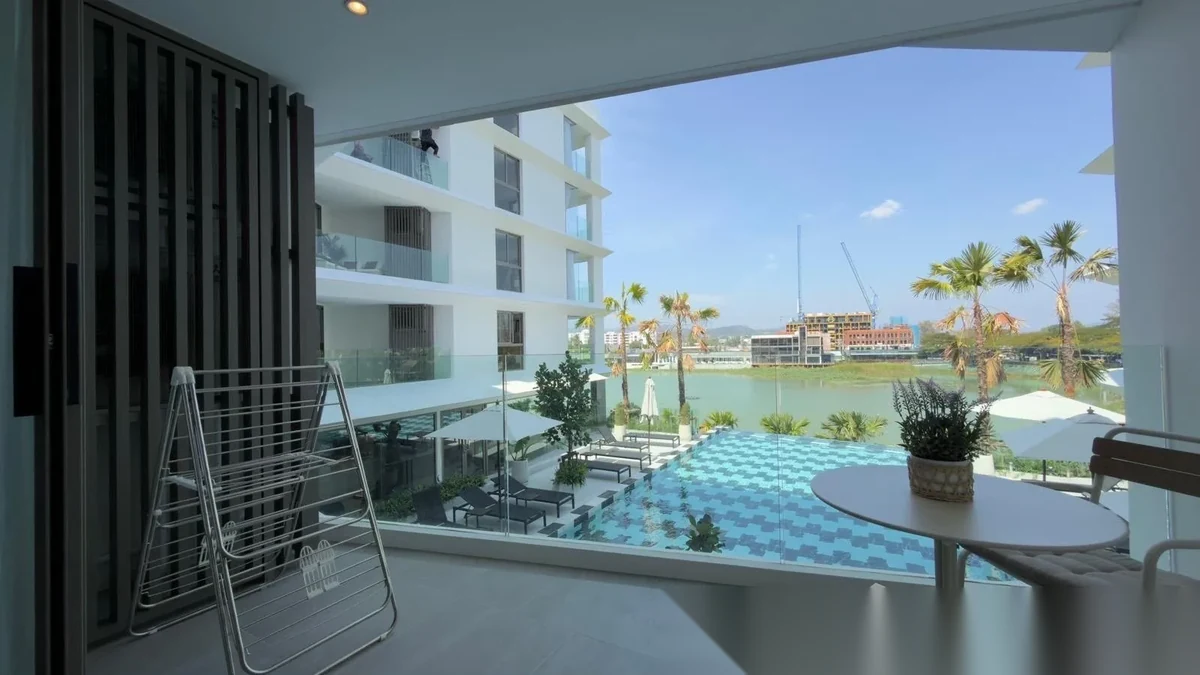 1 Bedroom Apartment for rent at The Aqua complex · Choeng Thale · Lake View — photo 2