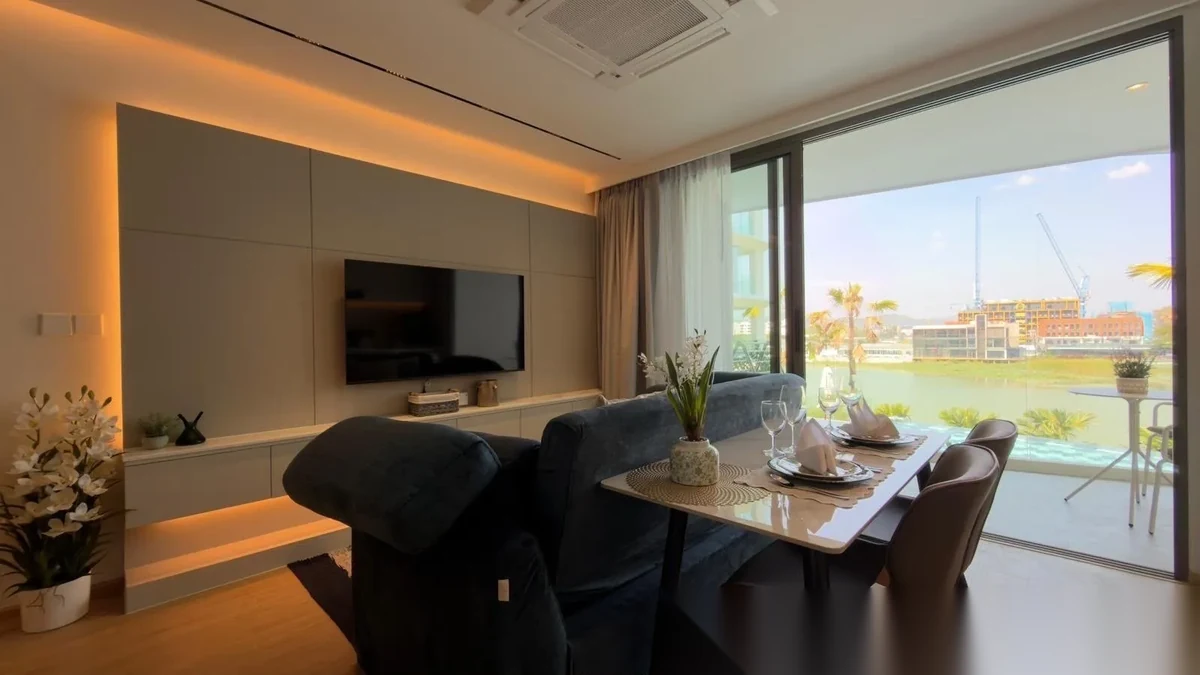 1 Bedroom Apartment for rent at The Aqua complex · Choeng Thale · Lake View — photo 5