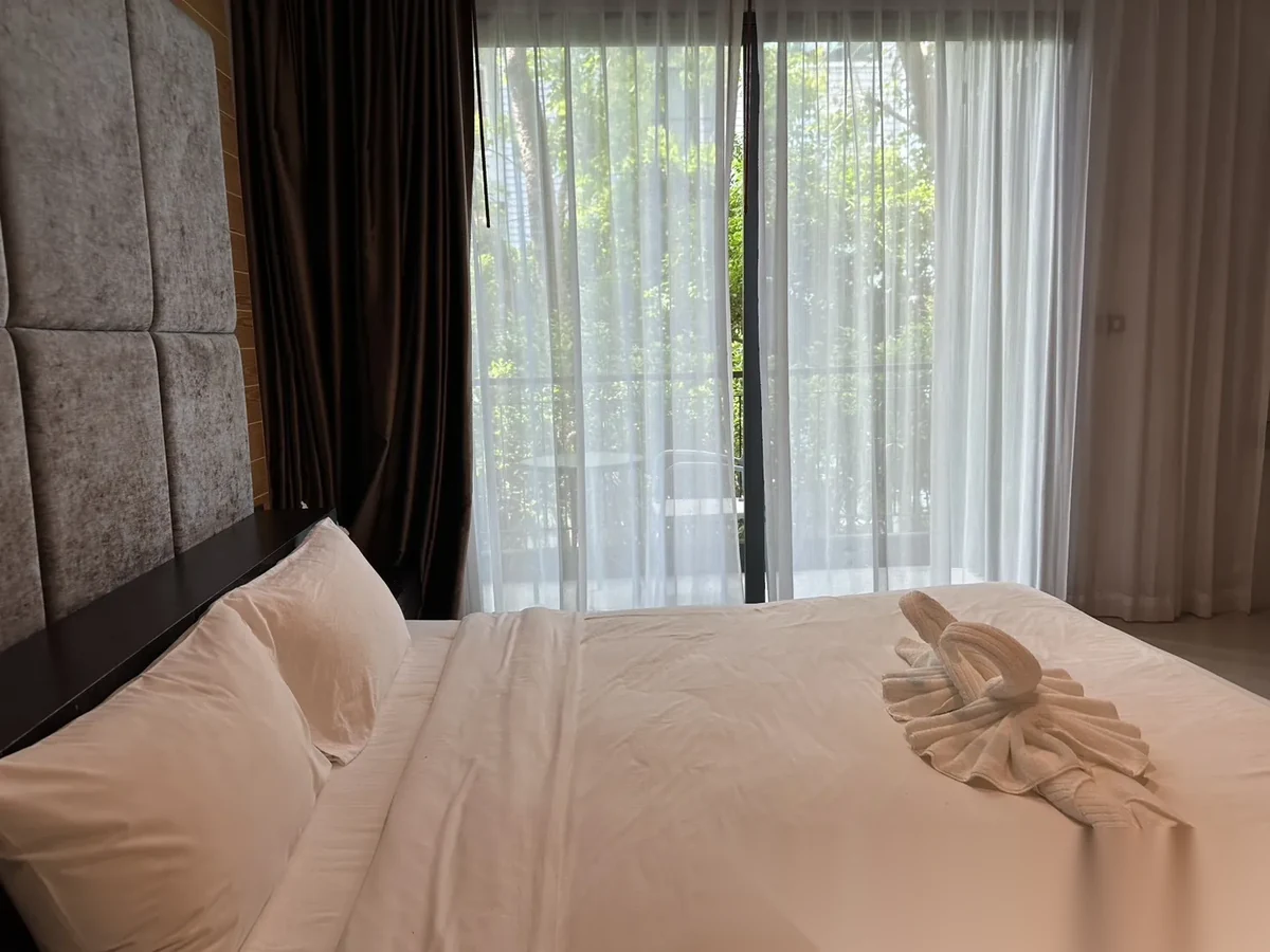 Studio Apartment for sale at The Emerald Terrace complex · Patong · Garden View — photo 10