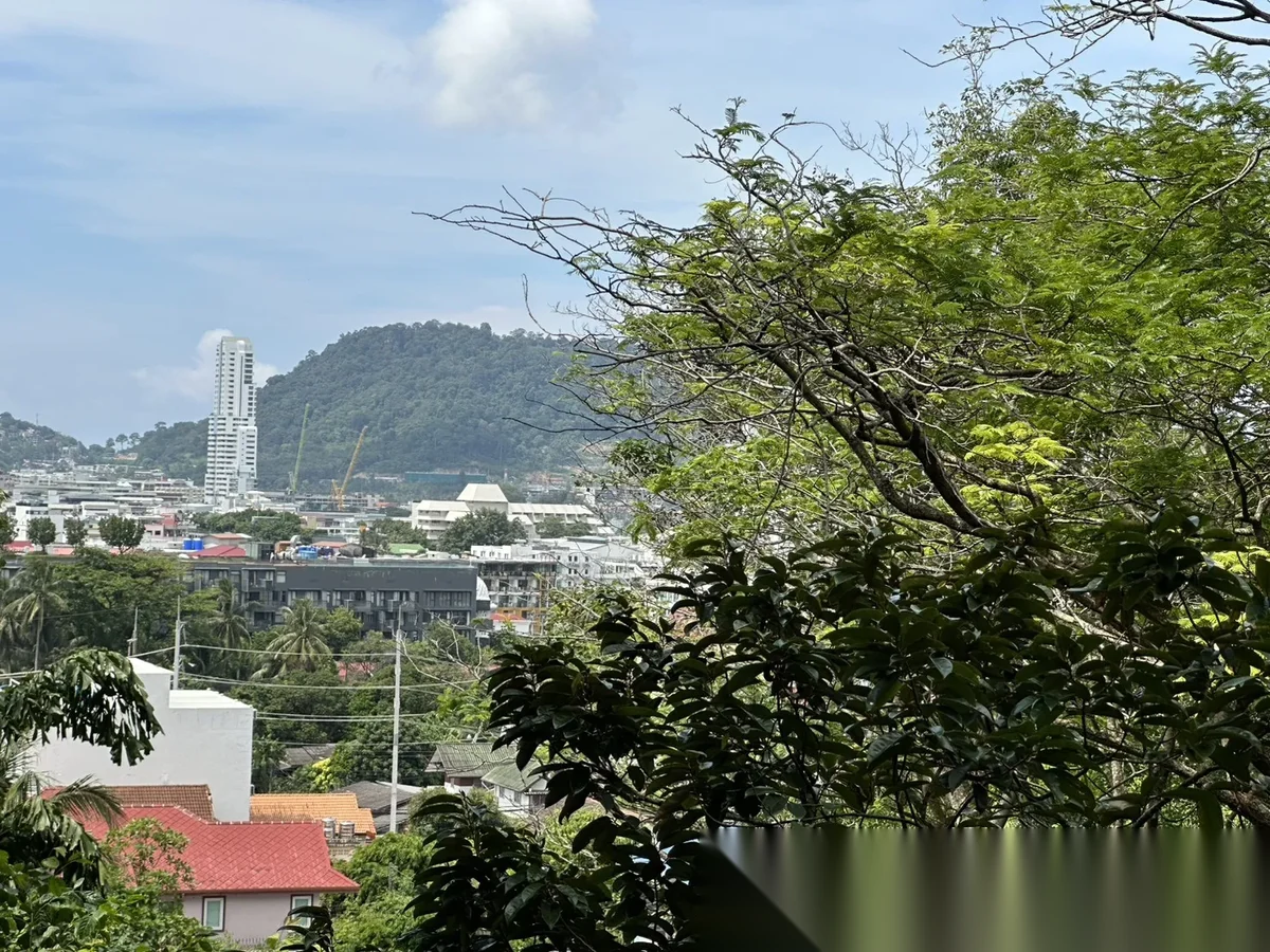 Studio Apartment for sale at The Emerald Terrace complex · Patong — photo 11