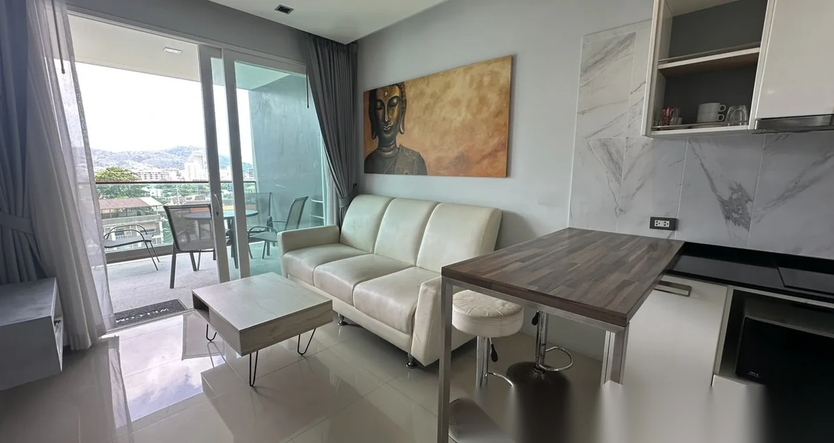 Апартаменты 1BR в ЖК The Emerald Terrace · Патонг · Частичный вид на море