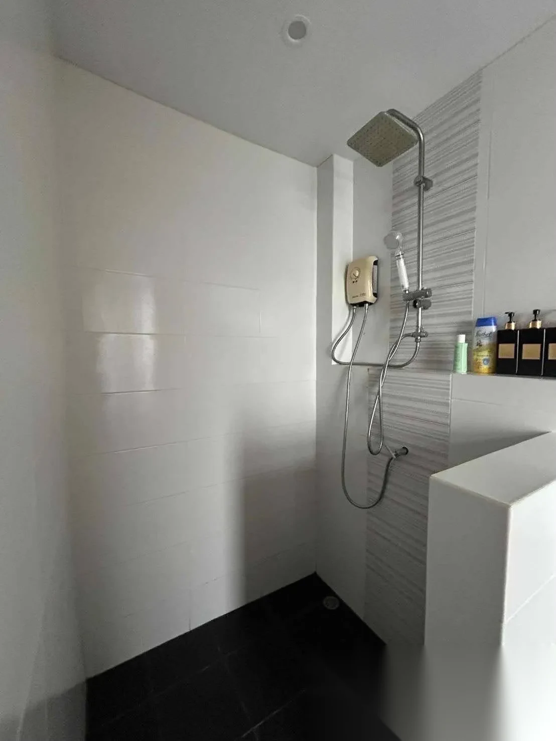 2 Bedroom Villa for rent at Modern 2 Bedroom Private Pool Villa near Robinson Thalang complex · Pa Khlok — photo 10