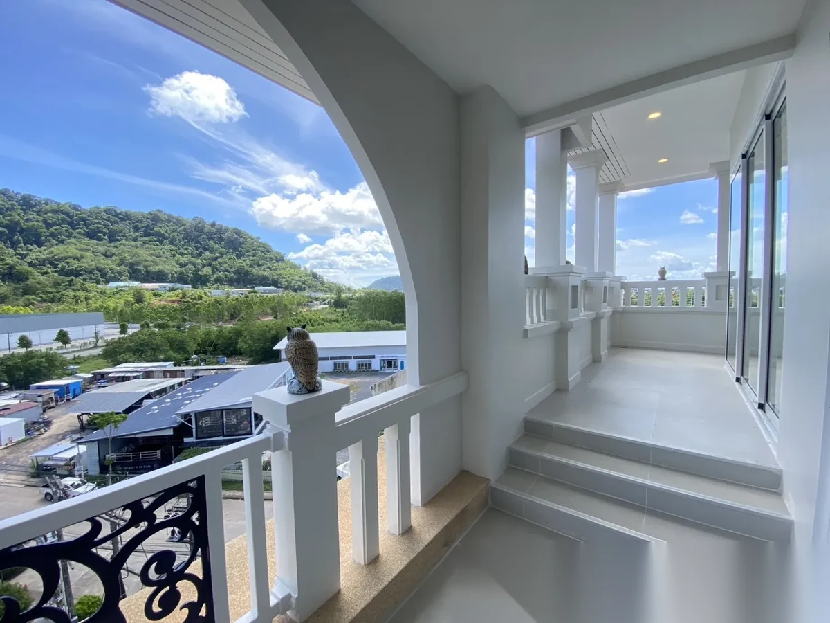 2 Bedroom Penthouse for rent at The Heritage Suites complex · Kathu · Garden View — photo 8