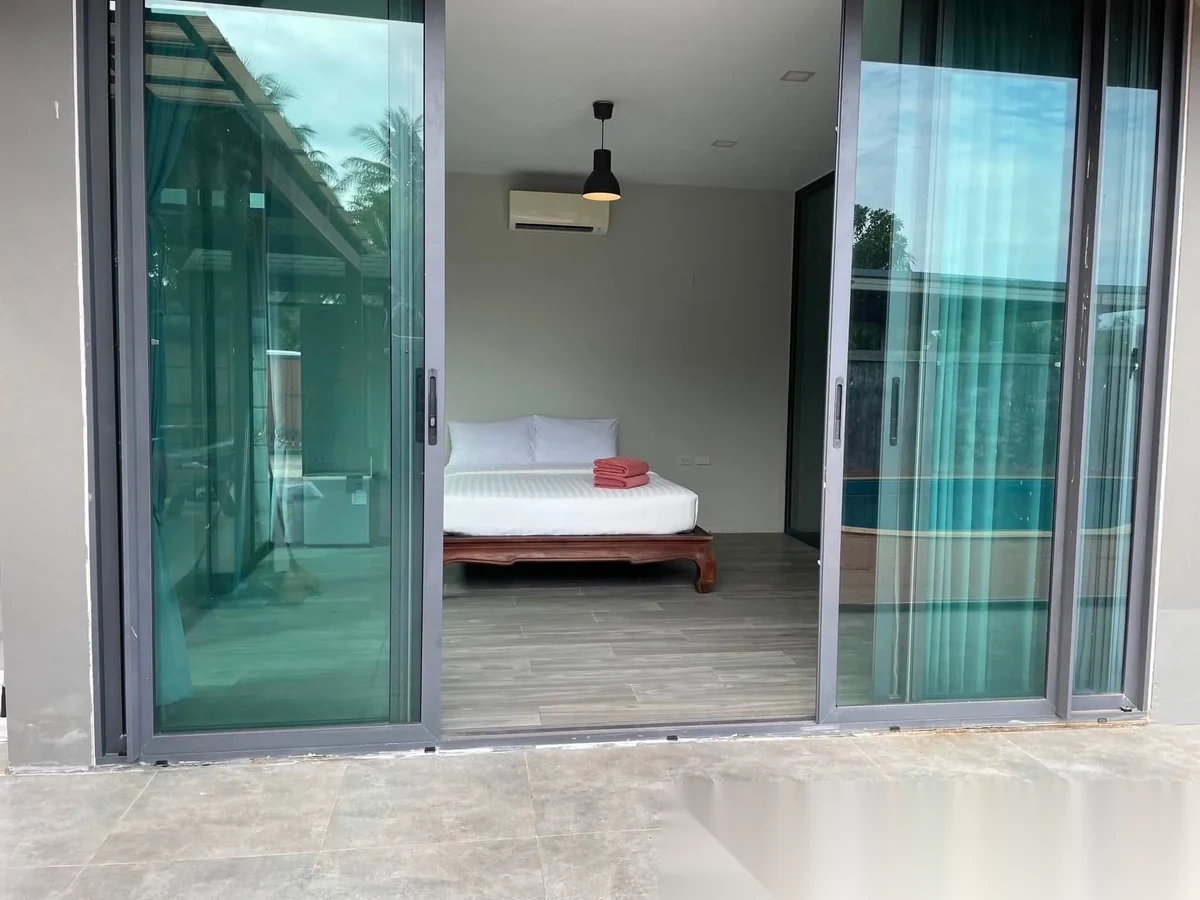 3 Bedroom Villa for rent at single-storey villa in Pakhlok, Thalang District, Phuket complex · Pa Khlok · Lake View — photo 3