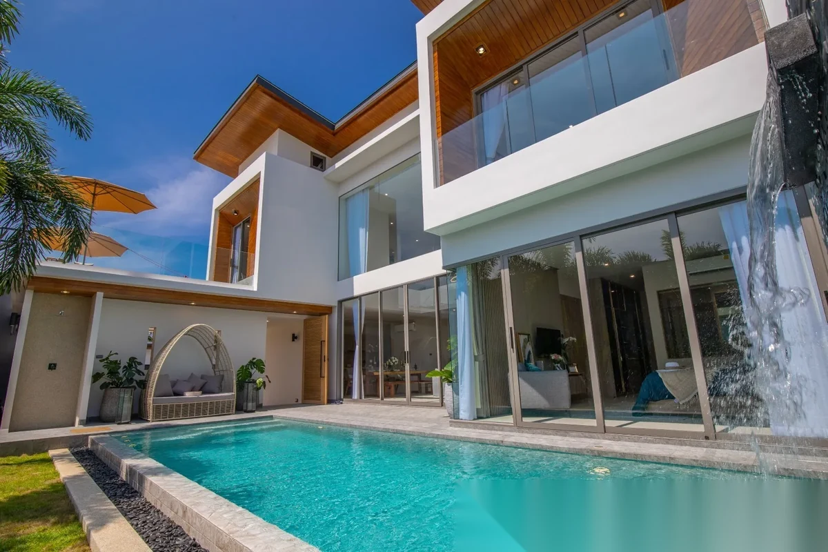 3 Bedroom Villa for sale at Zenithy Pool Villa complex · Si Sunthon · Pool View — photo 15